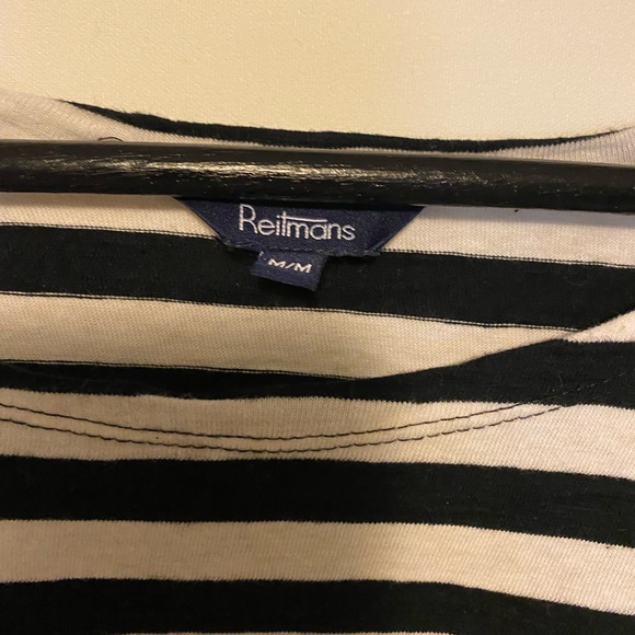 🖤🤍🖤 Reitmans size medium black and white striped top - Picture 2 of 4